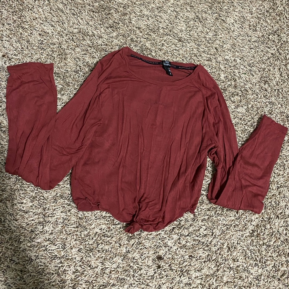 Alphalete long sleeve
